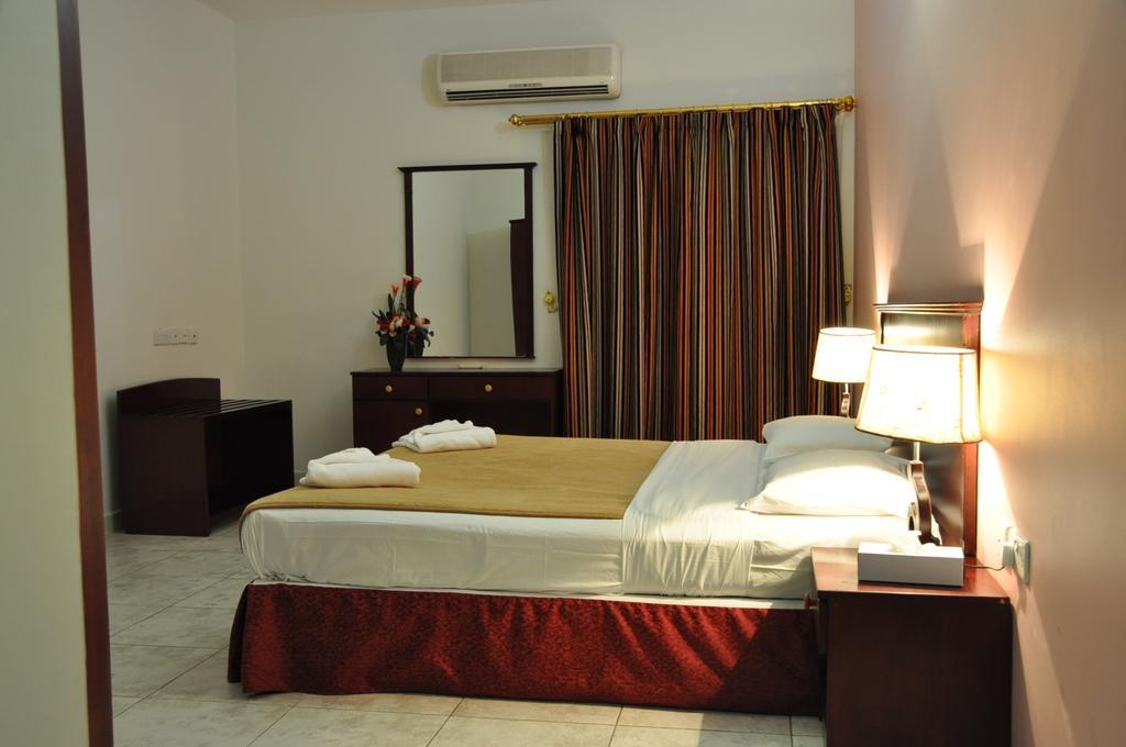 Sahara Aparthotel Masqat